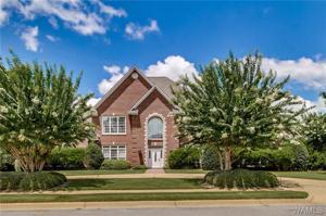 2904 LAKE COVE Circle