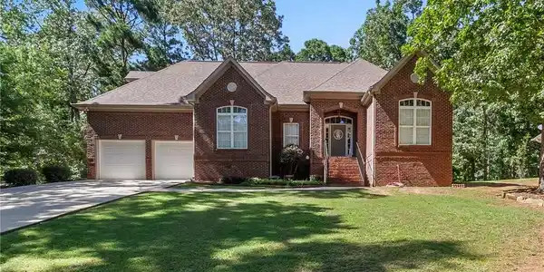 21208 Royal Drive