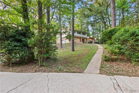 4704 Oneida Ave