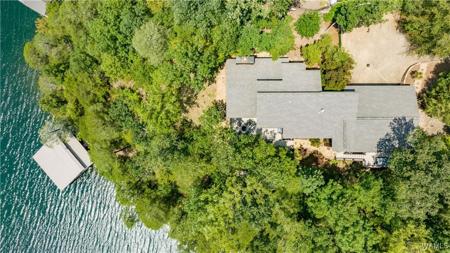 7003 Windward Avenue NE