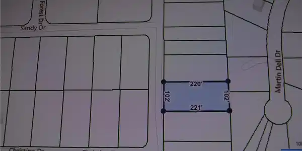 17 Cottonwood Drive