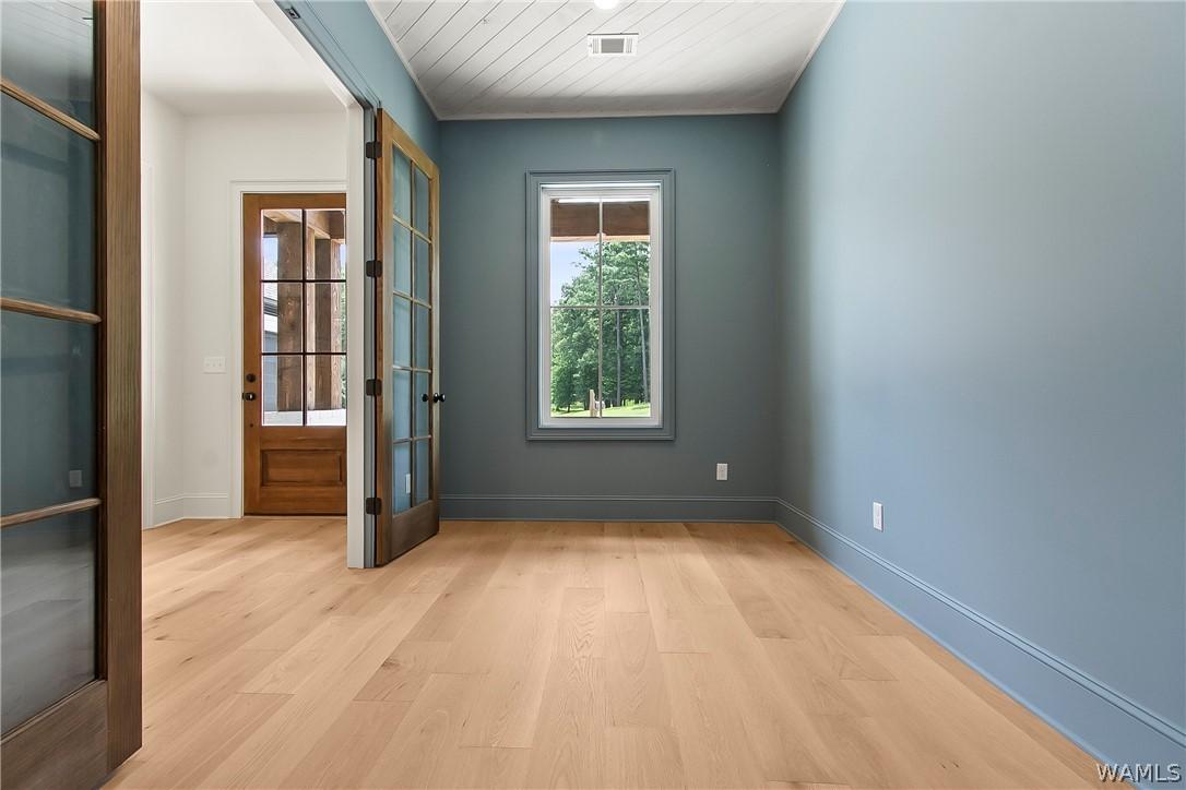 Image 4: Office