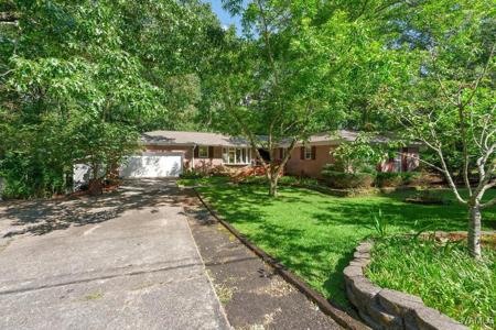 4305 Northwood Lake Drive W