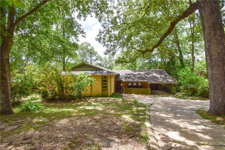 4702 Northwood Lake Drive E