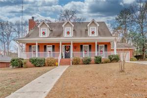 4909 Lakehurst