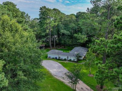 4402 Lakeshore Drive