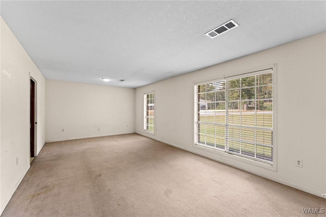 Image 4: Formal Living room/Dining room combo.