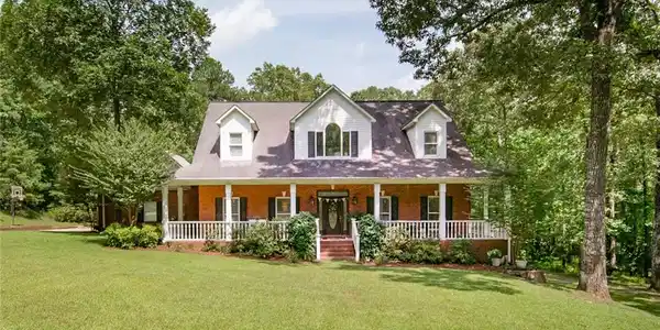 1665 Hilltop Lane
