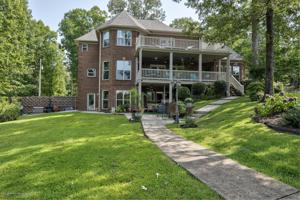 363 WEST POINTE DR