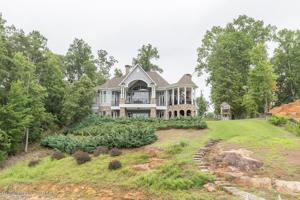129 POINTE Dr W