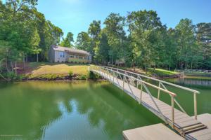 693 WEST POINTE DR