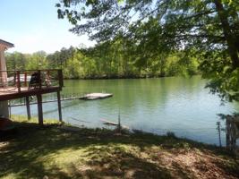 556 EAST LAKE SHORE DR