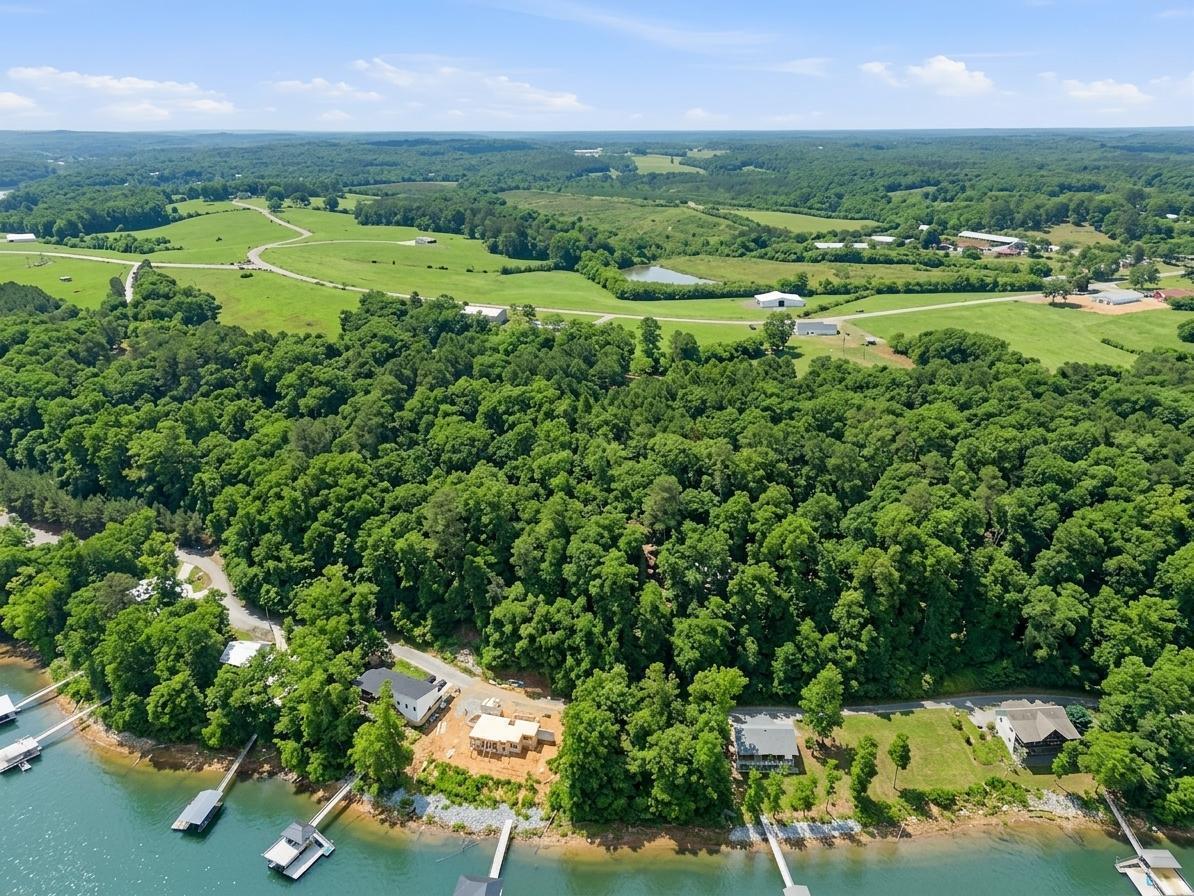Image 4: 272 Northpointe Dr