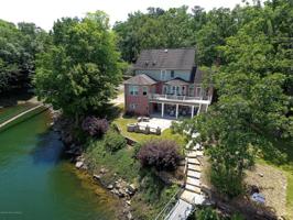 211 STONEBROOK COVE Dr