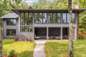 92 ROBIN ROAD