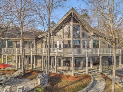 1851 S STONEY POINT Rd