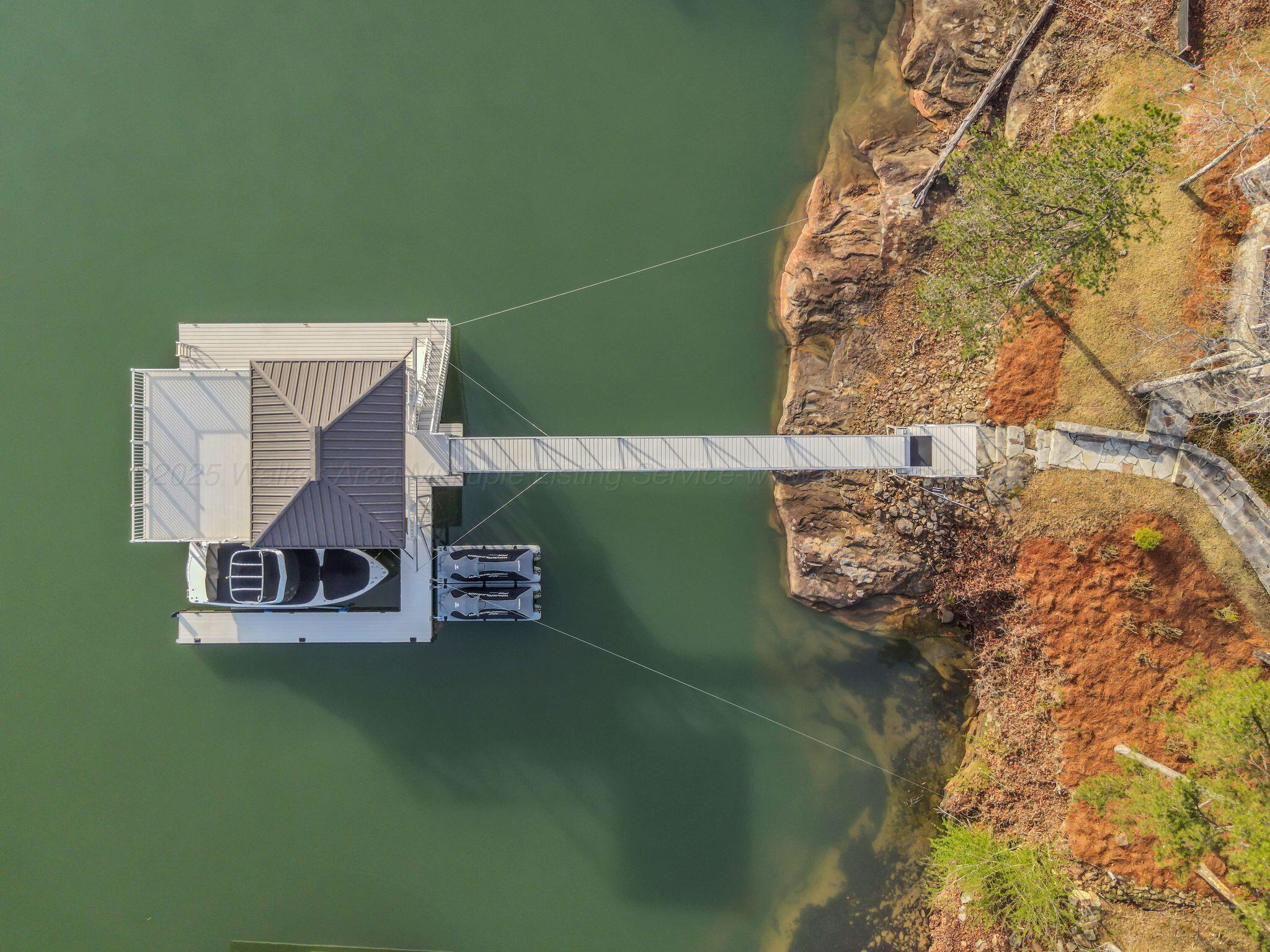 Image 3: Dock
