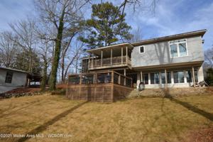 302 PINEDALE SHORES Rd