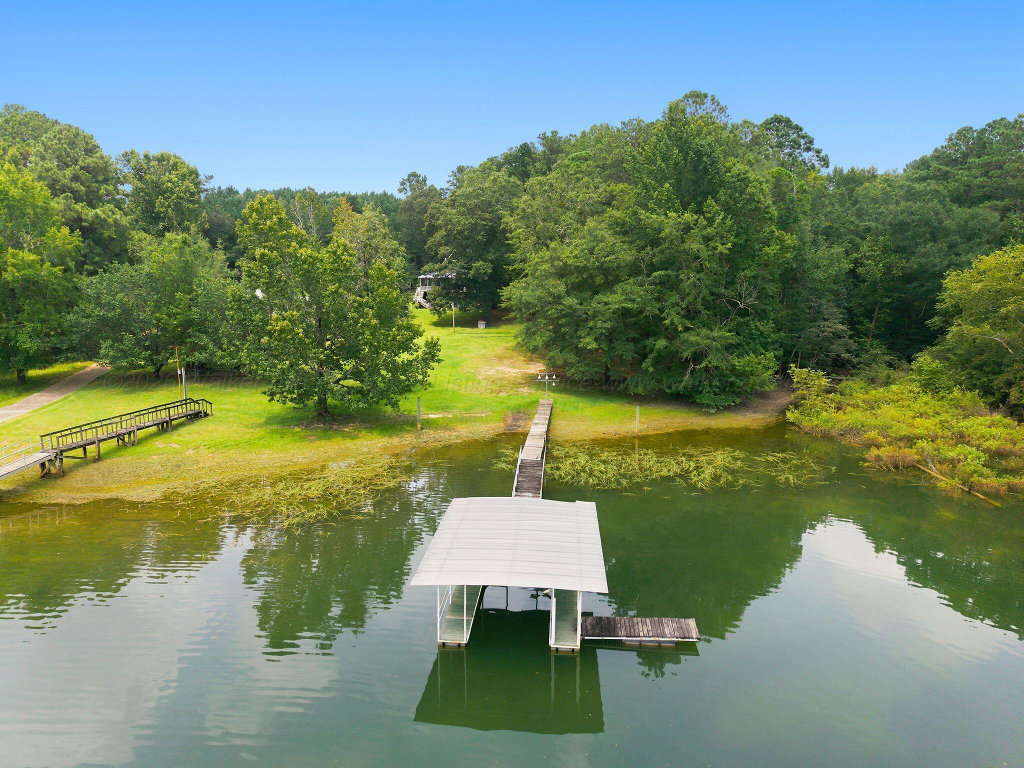Image 4: Dock