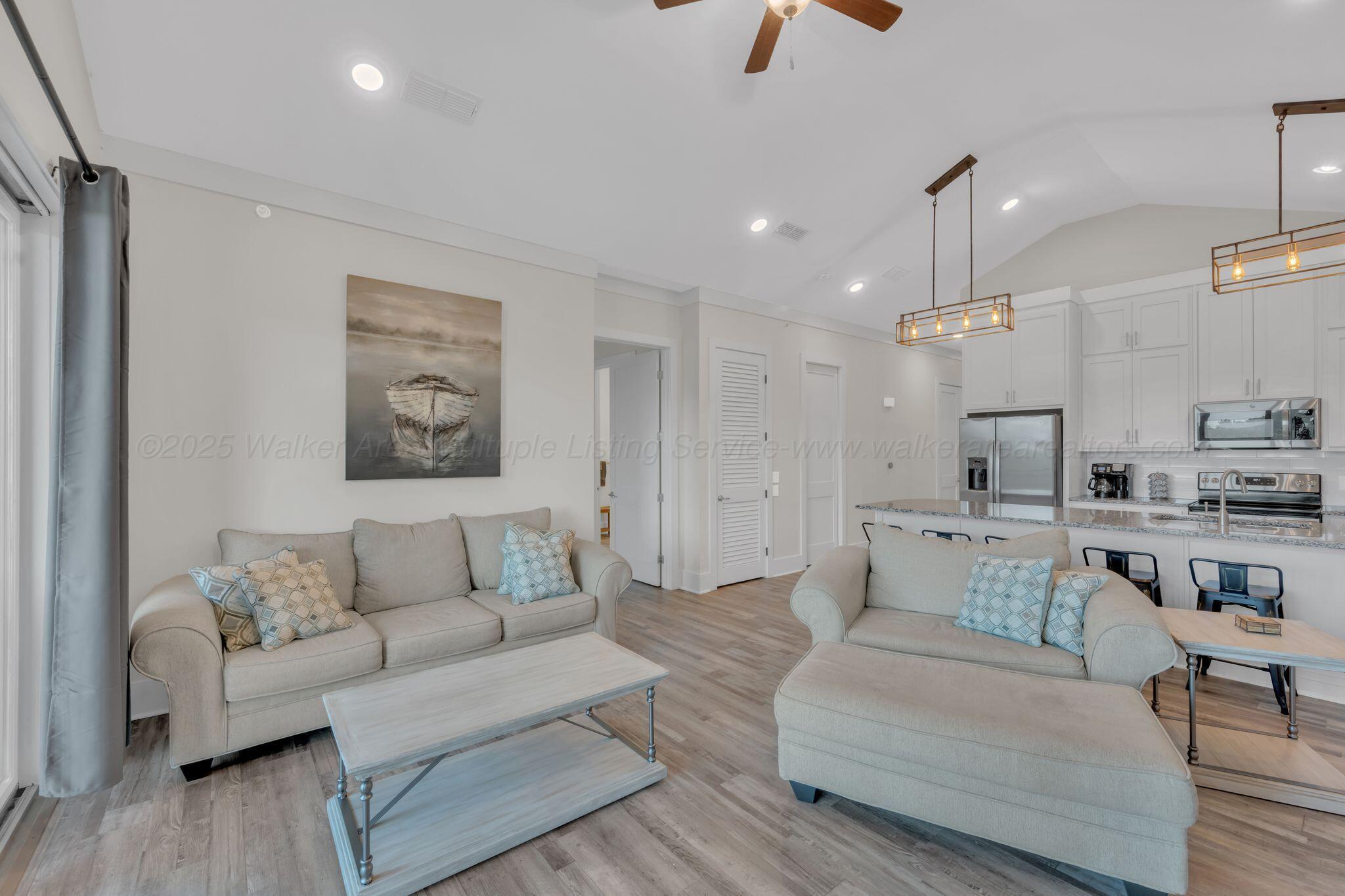 Image 4: Great Room