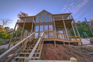 36 CREEK Dr