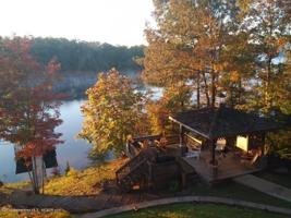 258 TIFFANY Ln