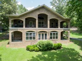 152 EMMAUS Rd