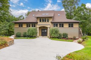 27 EAGLE POINT CIRCLE