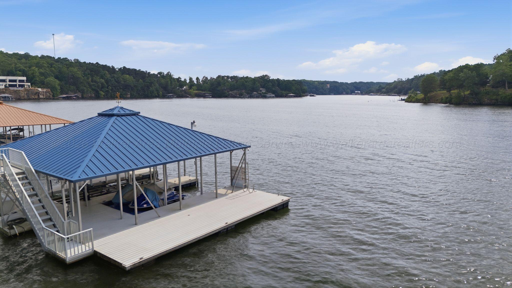 Image 3: Dock