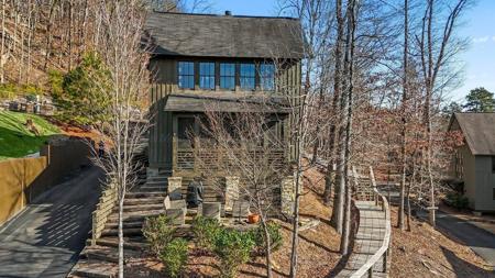 316 WATERDOG DRIVE