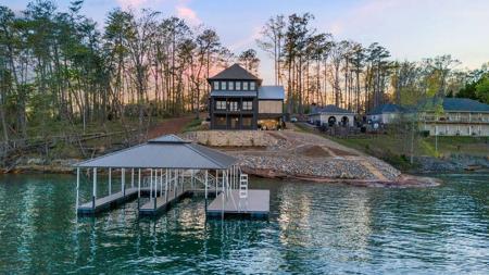 109 ESTES POINTE Dr