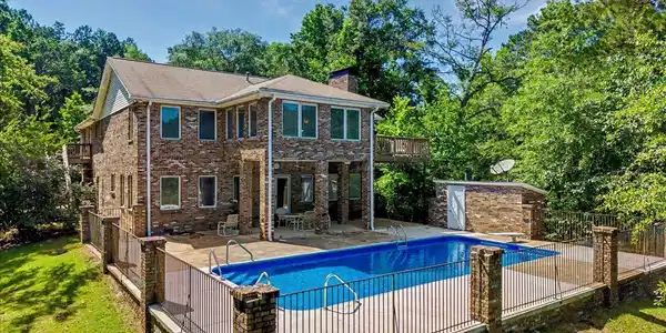 542 LLAMA Ln