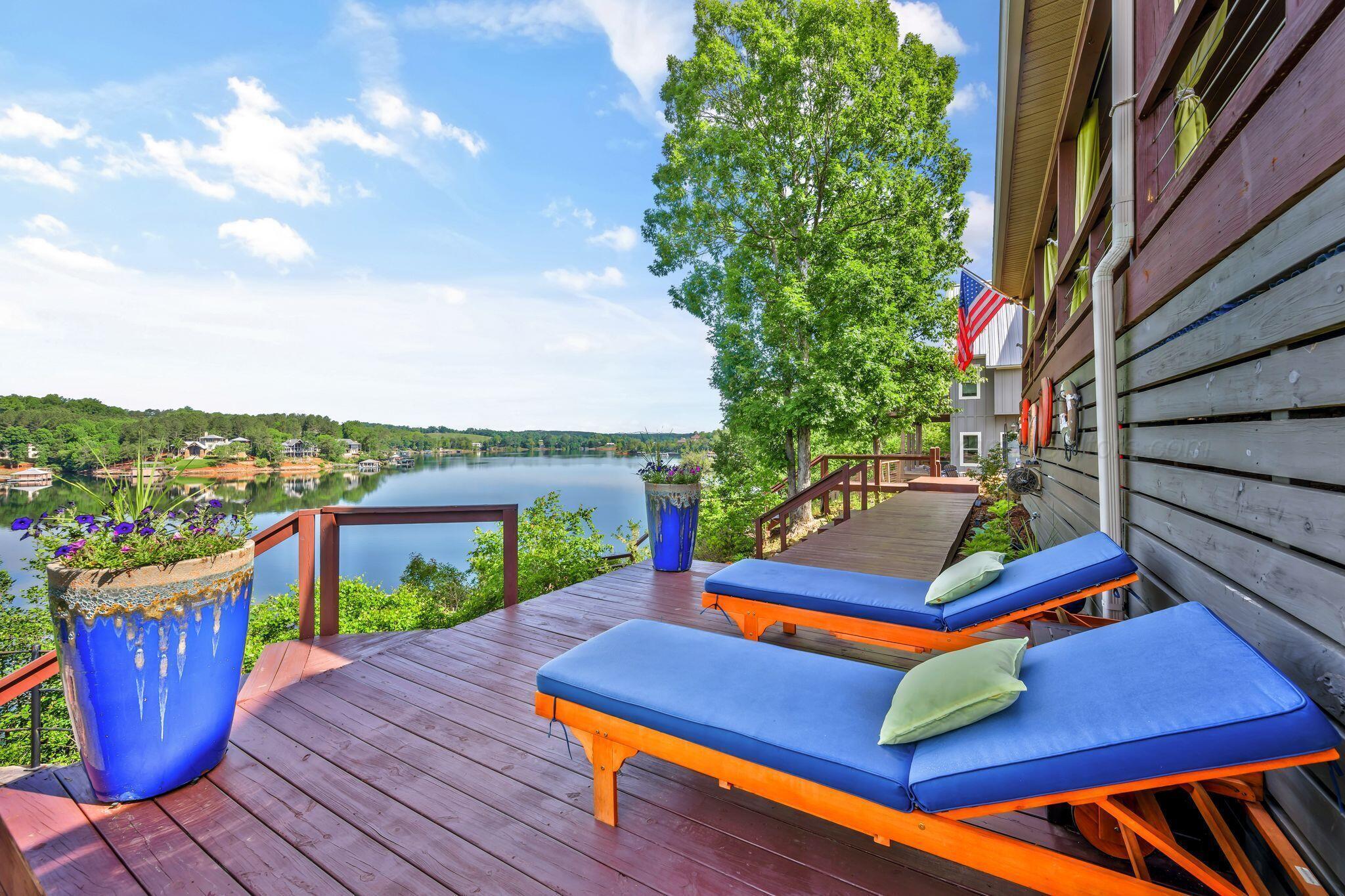 Image 2: Open Deck