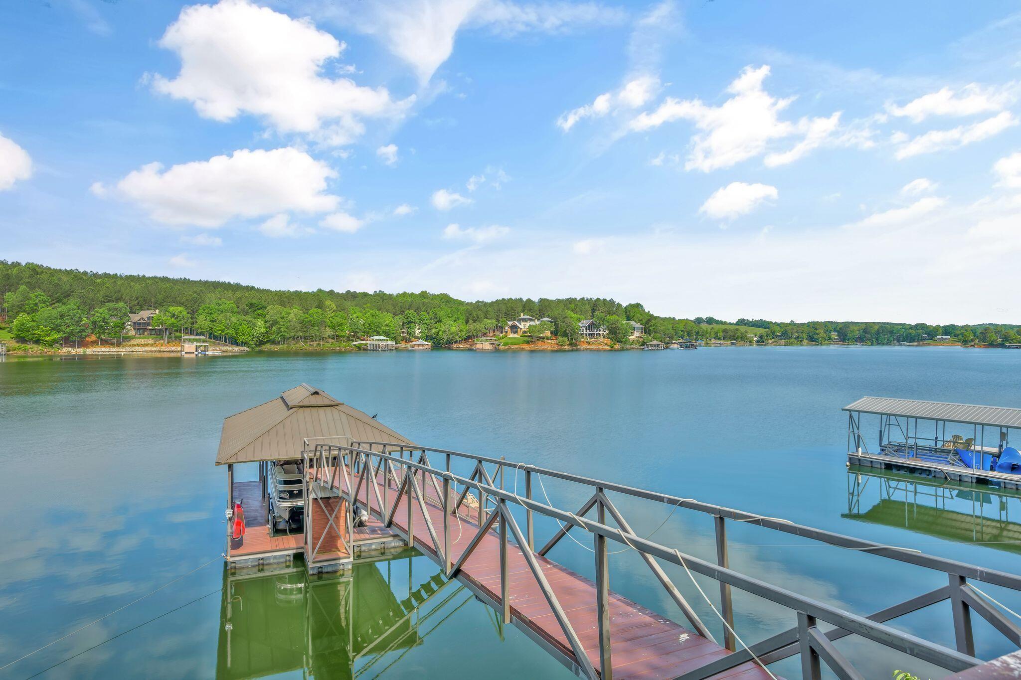 Image 3: Dock