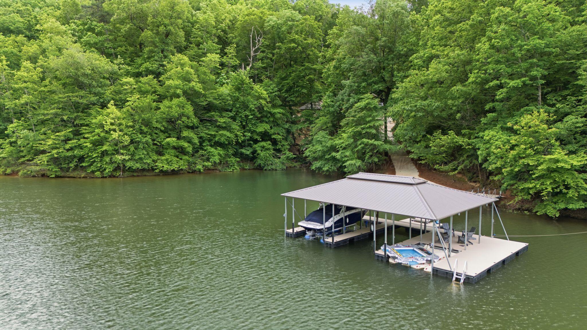Image 4: Dock
