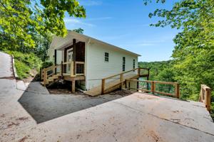 676 COUNTY ROAD 864