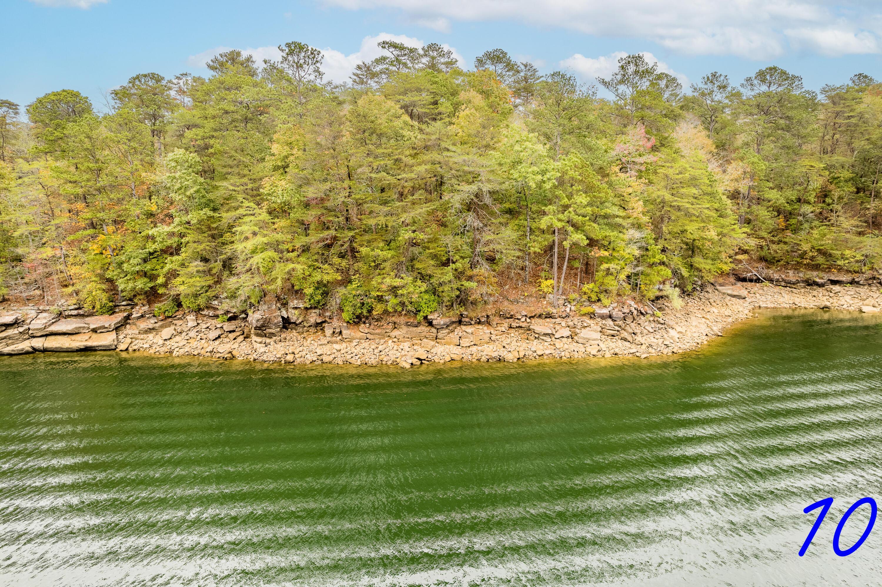 Image 1: Lakeside/Shoreline