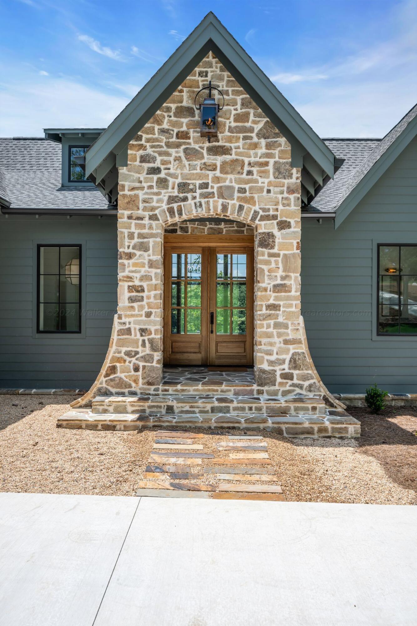 Image 2: Entrance