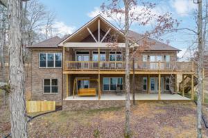 184 BROWN Ln