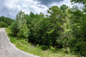 LOTS 43 44 VALLEY DR