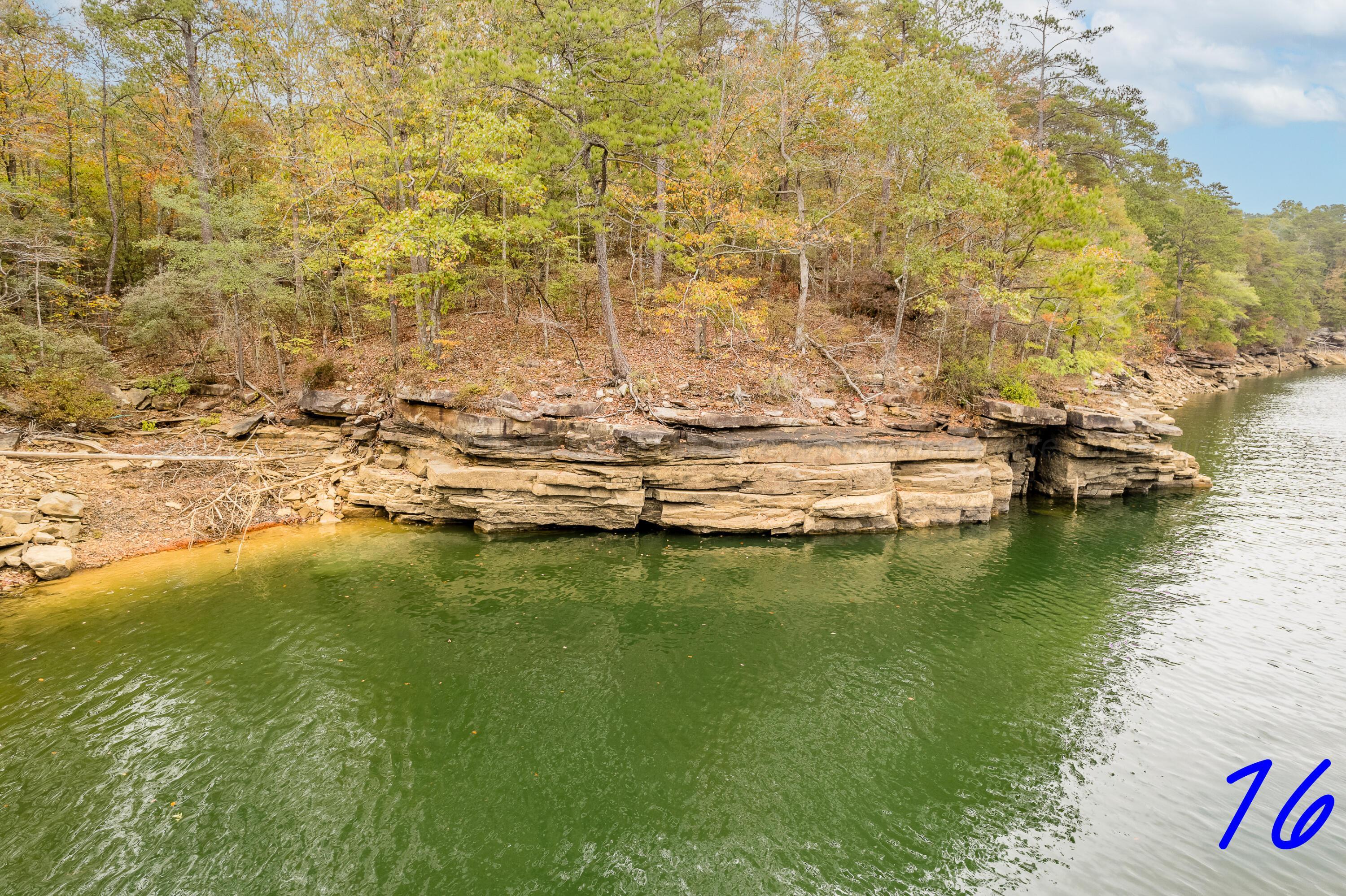 Image 1: Lakeside/Shoreline