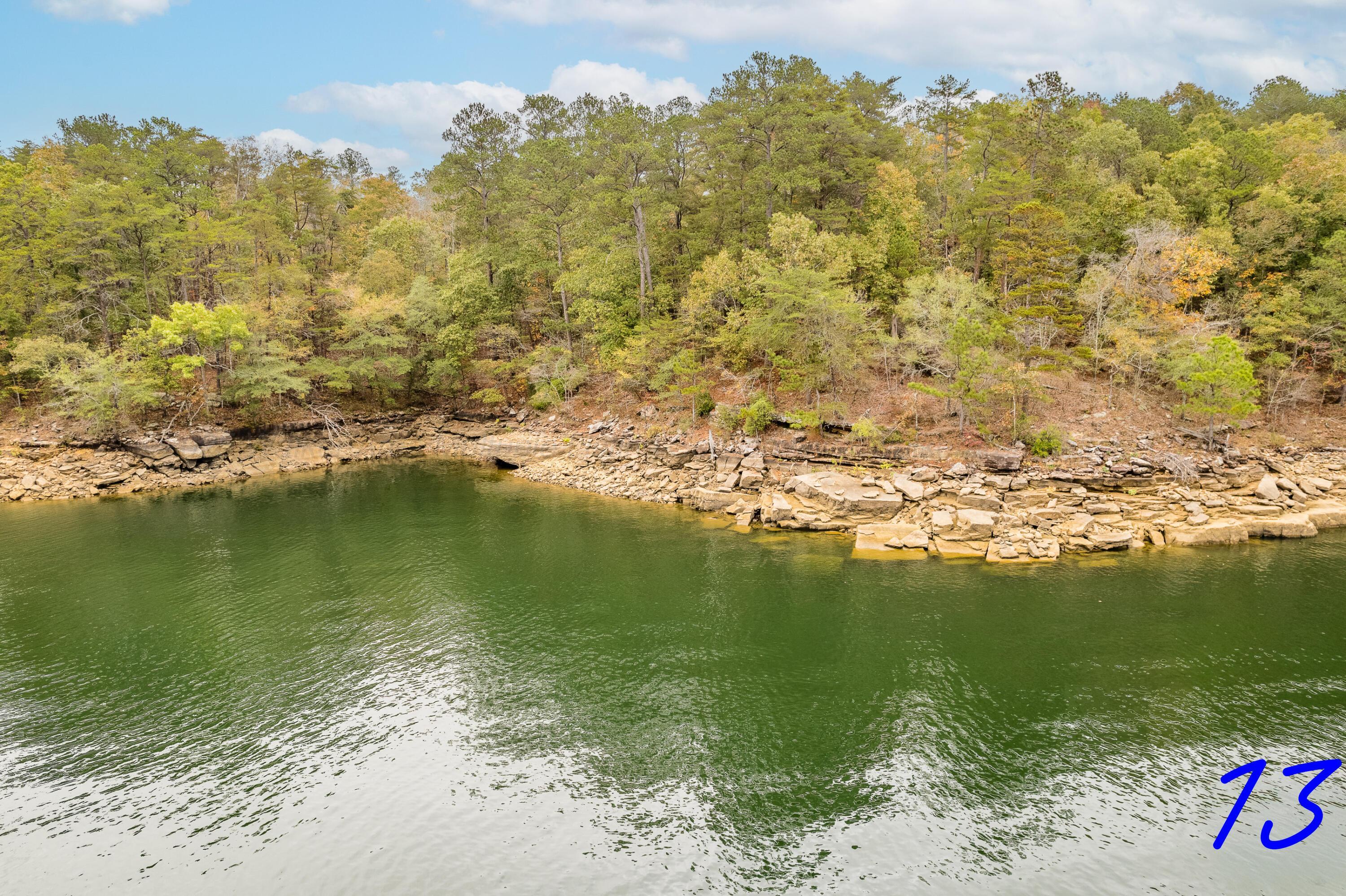 Image 3: Lakeside/Shoreline