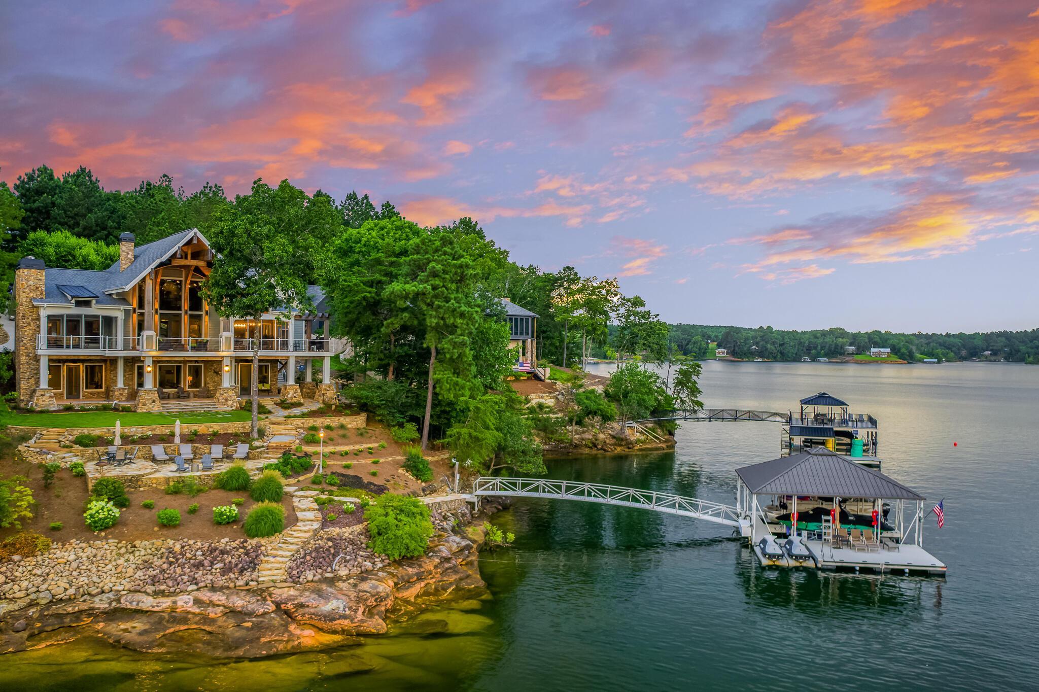 Image 1: Lakeside View