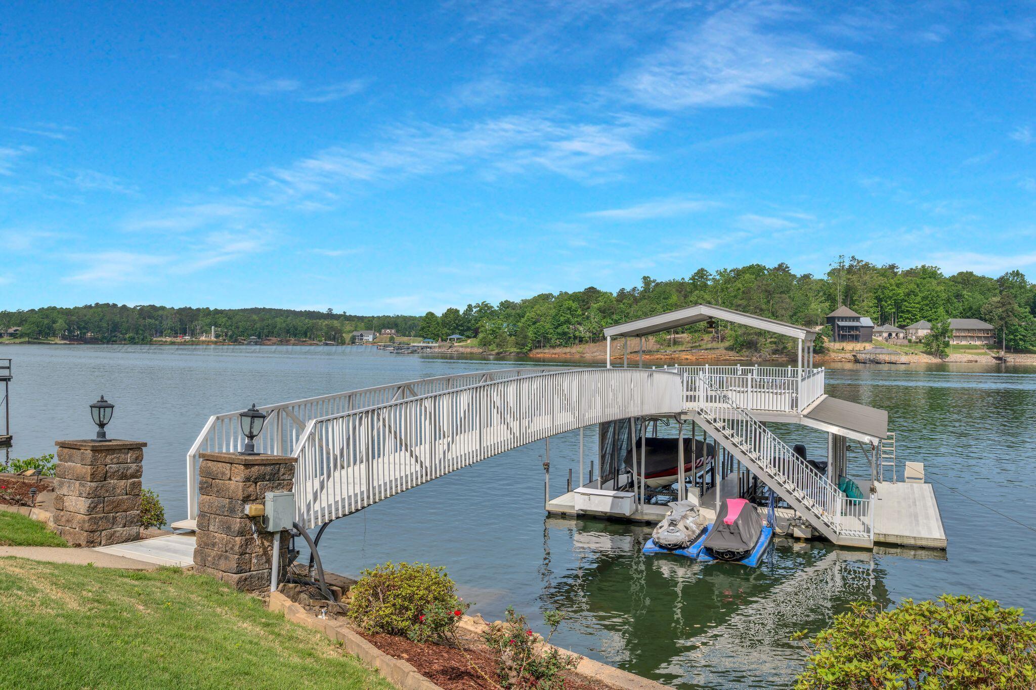 Image 4: Dock