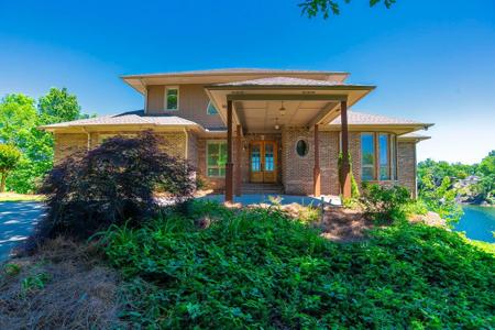 221 COUNTY ROAD 144