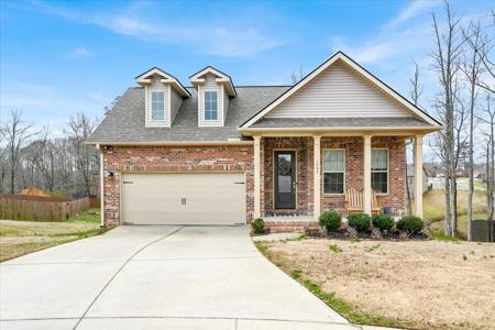 1502 NE BAILEY Ct
