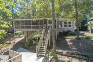 417 GULF CREST Rd
