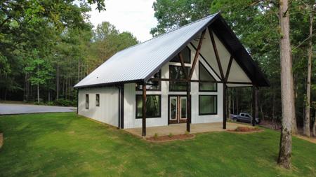 277 MAGNOLIA DR