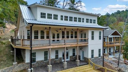 1268 LEGENDARY PARKWAY