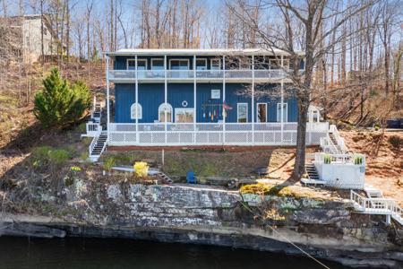 330 COUNTY ROAD 3932